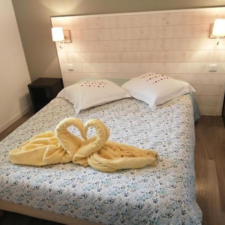 Le Fleur"H"On 11 D'Honfleur, T2 En Residence Avec Piscine, Wifi Et Parking Gratuits Equemauville Ngoại thất bức ảnh