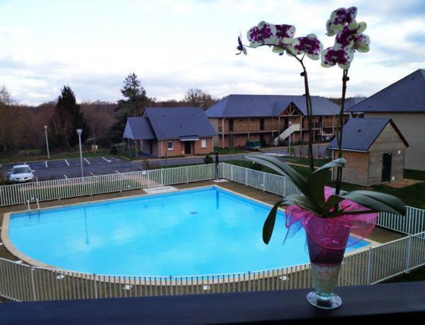 Le Fleur"H"On 11 D'Honfleur, T2 En Residence Avec Piscine, Wifi Et Parking Gratuits Equemauville Ngoại thất bức ảnh