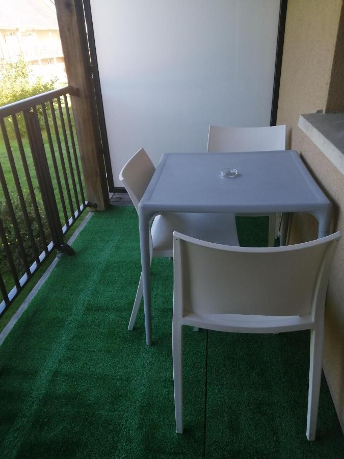 Le Fleur"H"On 11 D'Honfleur, T2 En Residence Avec Piscine, Wifi Et Parking Gratuits Equemauville Ngoại thất bức ảnh